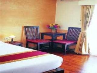 Ease Coast Hotel *