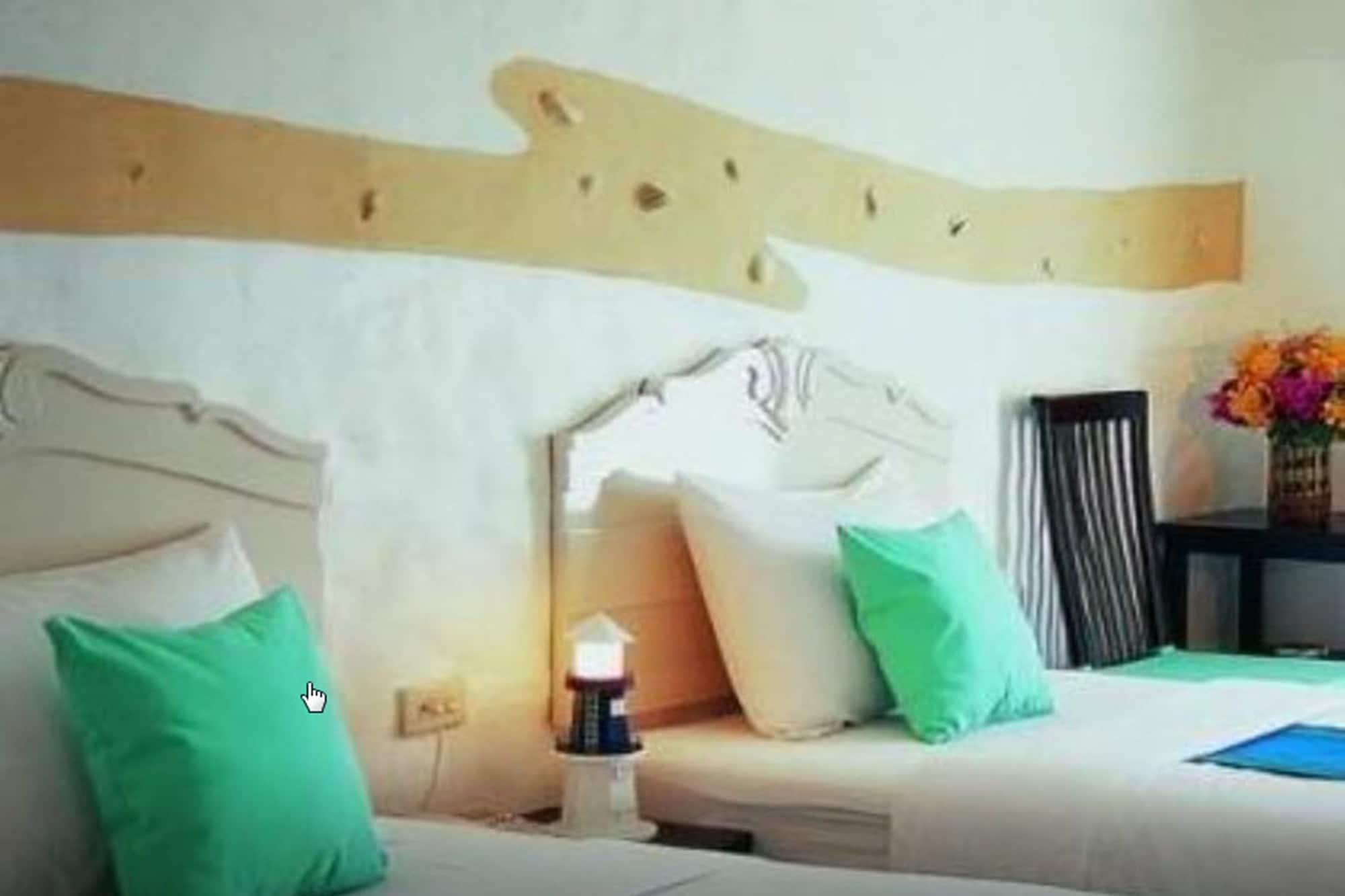Hotel Ease Coast *